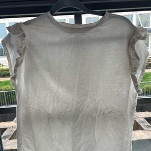 Cute and easy white tshirt top